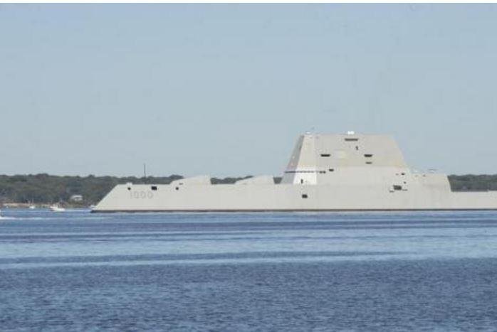 New Navy destroyer breaks down