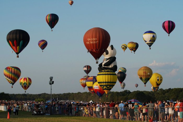 Aanvankelijk Psychiatrie Kwestie In photos; Balloons take flight at New Jersey festival - All Photos -  UPI.com