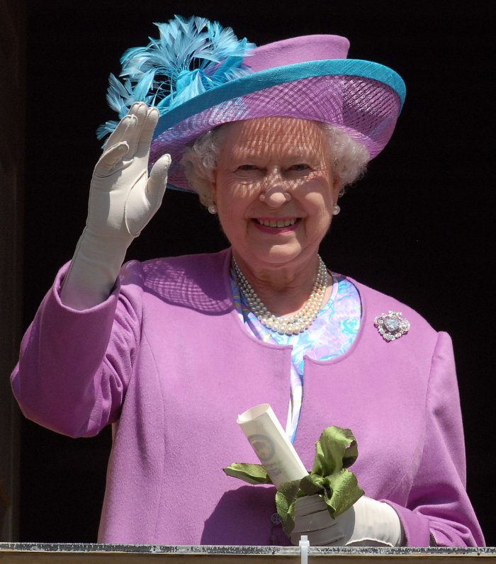 The Queen of England - All Photos - UPI.com