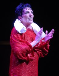 Liza Minnelli opens in Broadway musical  in New York