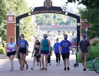 Saint Louis University Students Start Class Despite COVID-19