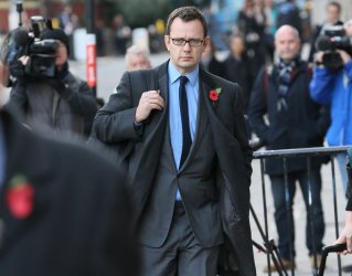 Andy Coulson arrives at Old Bailey for phone hacking trial.