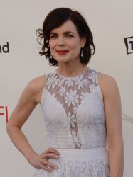 Elizabeth mcGovern arrives for AFI tribute to Shirley MacLaine in Culver City, California