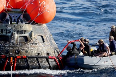 NASA Orion Capsule Returns After Orbiting the Moon