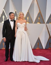 Lady Gaga arrives at the 88th Academy Awards