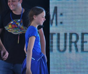 Greta Thunberg calls for LA and the planet to abandon fossil fuels