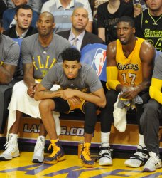 Lakers' Kobe Bryant, left, D'Angelo Russell, middle, and Roy Hibbert