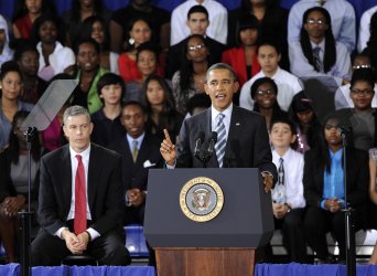 Obama gives back-to-school speech in Washington