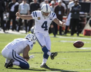 Colts kicker Adam Vinatieri sets all time NFL points record