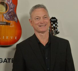 Gary Sinise attends the "I Still Believe" premiere in Los Angeles