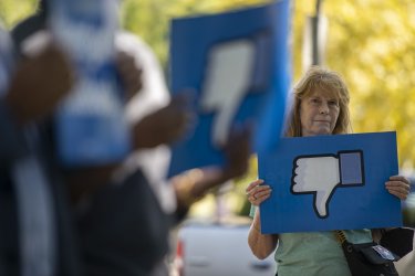 Free Action Press holds Facebook Rally