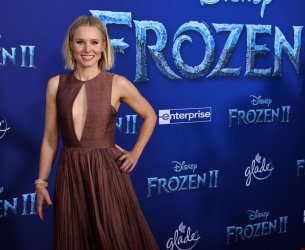 Kristen Bell attends "Frozen II premiere" in LA