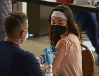 Long Beach Vaccinates Younger People With Health Conditions Ahead of State