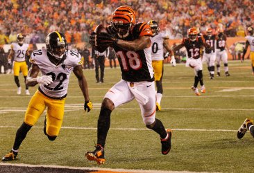 Bengals WR A.J. Green runs in for the touchdown