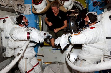 Station Astronauts Prep for U.S. Spacewalk