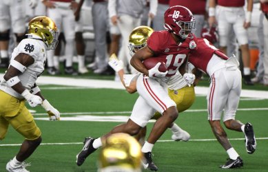 Alabama and Notre Dame play in the Rose Bowl, held this year in Arlington, Texas