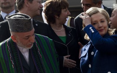 Afghan President Karzai and U.S. Secretary of State Clinton in Kabul