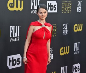 Selena Gomez Attends the Critics Choice Awards in Los Angeles