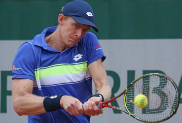 Kevin Anderson plays his third round match at the French Open