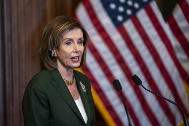 Nancy Pelosi Signs Bill to Award US Capitol Police Officers Congressional Gold Medals