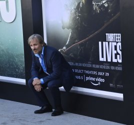 Viggo Mortensen Attends the "Thirteen Lives" Premiere in Los Angeles