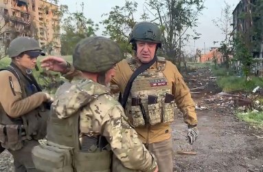 Russian Military Begins to Replace Wagner Forces in Bakhmut
