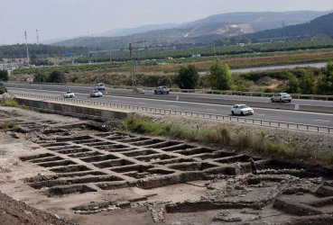 An Overview Of Excavations Of A Gigantic 5,000 Year Old City In Israel