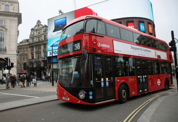 New London Routemaster Bus 