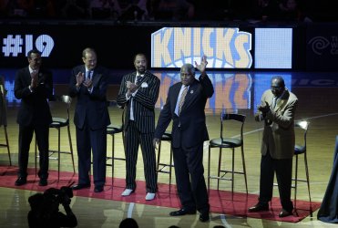 Knicks vs Bucks at Madison Square Garden