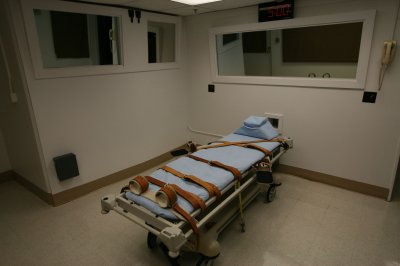 Oklahoma schedules 25 executions to begin in August