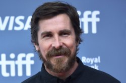 'Amsterdam' trailer: Christian Bale, Margot Robbie get swept up in murder