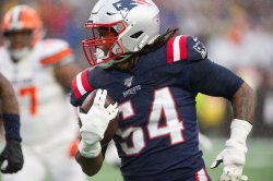 Longtime Patriots linebacker Dont'a Hightower retires from NFL