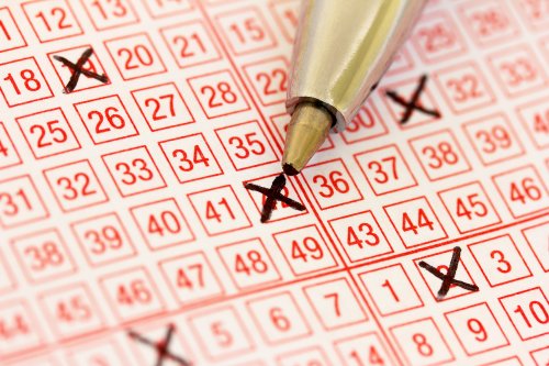 Maryland woman buys tickets for wrong lottery drawing, wins $50,000