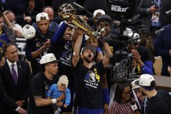 Warriors beat Celtics in Game 6, win 4th NBA title in Stephen Curry era
