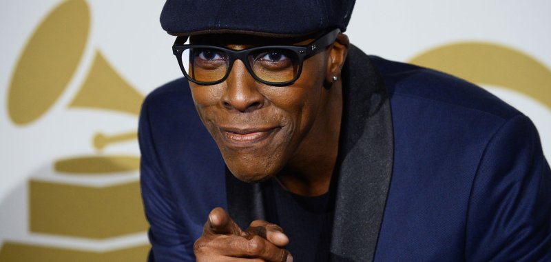 Arsenio Hall Talks Stand Up Coming 2 America Feuding With