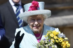 Celebrities across the world pay tribute to Queen Elizabeth II