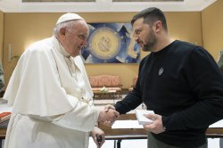 Ukraine's Zelensky meets with Pope Francis, national leaders in Italy