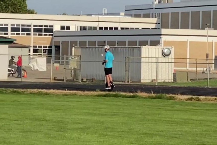 Watch: Man rides 35 miles on electric unicycle while juggling for world  record - UPI.com
