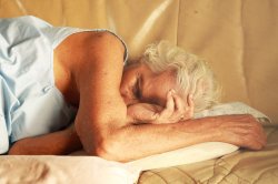 Hot flashes during sleep may predict Alzheimer's disease