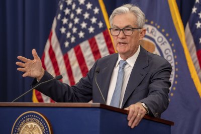 Rate hike signals Fed's cautious confidence in U.S. banks