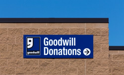 Goodwill moves thrift store experience online