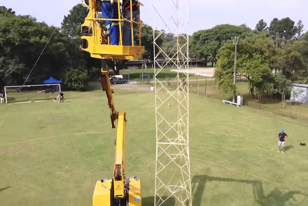 Watch: Brazilian YouTubers build world's tallest Popsicle stick structure -  UPI.com