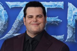 Josh Gad says he doesn't know the lyrics to 'Frozen's' 'Let It Go'