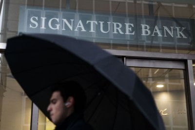 New York Community Bank buys chunk of failed Signature Bank for $2.7B