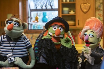 Puppeteer David Bizzaro having all the feelings about 'Muppets Mayhem' gig