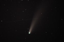 Green glow of Comet E3 will be visible next to Mars