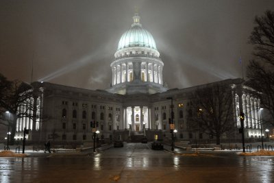 Wisconsin Republicans vote not to endorse in gubernatorial primary