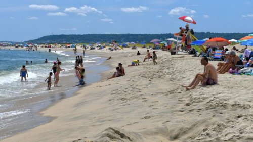 Teen drowns, others rescued from ocean at New Jersey beach