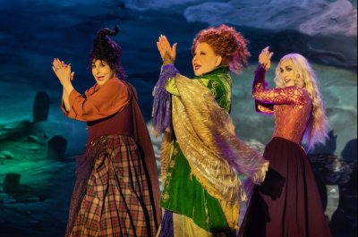 Movie-review:-'Hocus-Pocus-2'-is-a-cute-witch-comedy-sequel