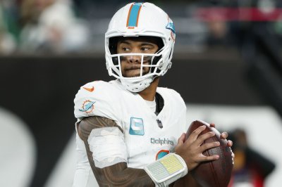 Dolphins 'very encouraged' by contract talks with QB Tua Tagovailoa